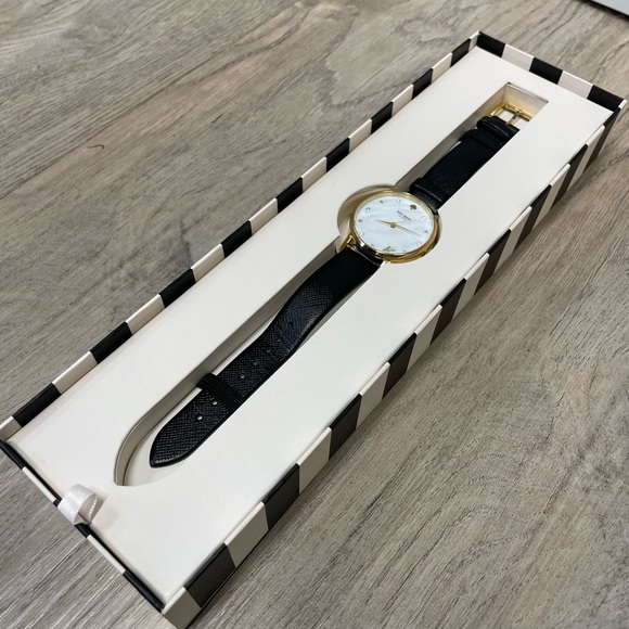 Kate Spade Watch - Picture 6 of 8
